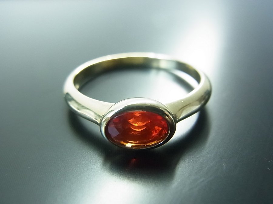 DESIGNER FIRE OPAL RING 07 CT / DESIGNER FEUEROPAL RING 07 CT