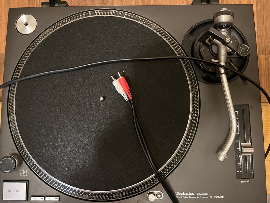 Technics SL-1210MK2