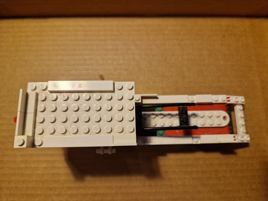 Äldre Lego Octan Servicebil / släp.Längd ca 19 cm.