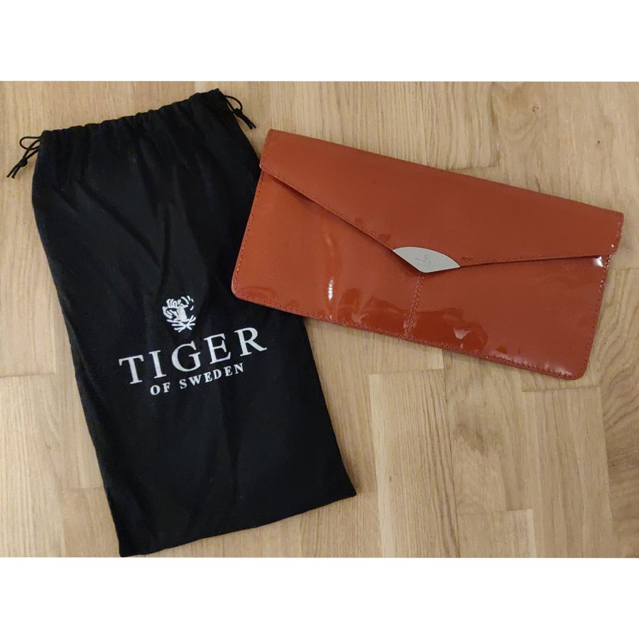 Tiger of Sweden clutch