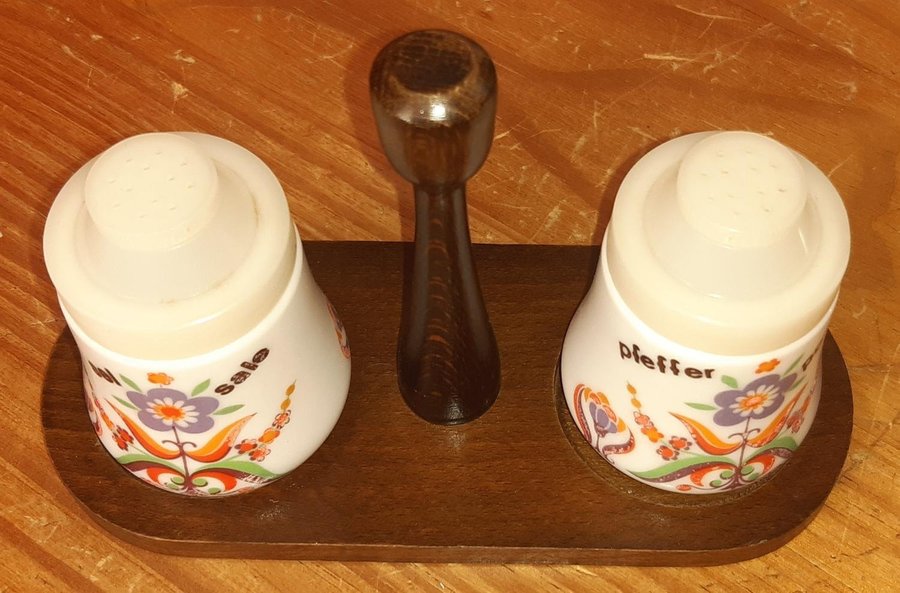 Vintage handmålade Salt och Peppar Shakers