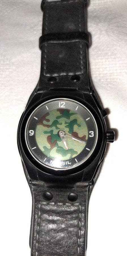 FOSSIL BG2144 Men Round Steel Watch BLACK LEATHER CUFF Strap CAMOUFLAGE Dial