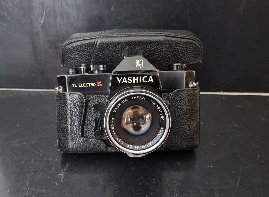 Yashica TL Electro X 35mm med fodral