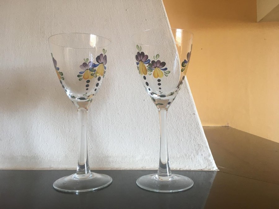 Rosa Ljung ovanliga vinglas / Spritglas / Målat glas