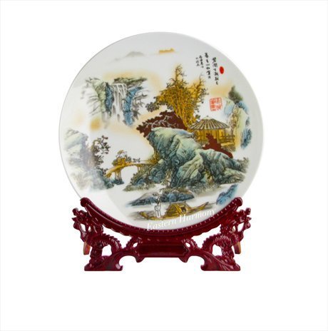 Snygg kinesisk tallrik med dekor av motiv landskap 1002