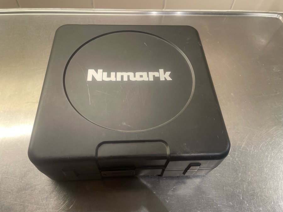 Numark portabel vinylspelare