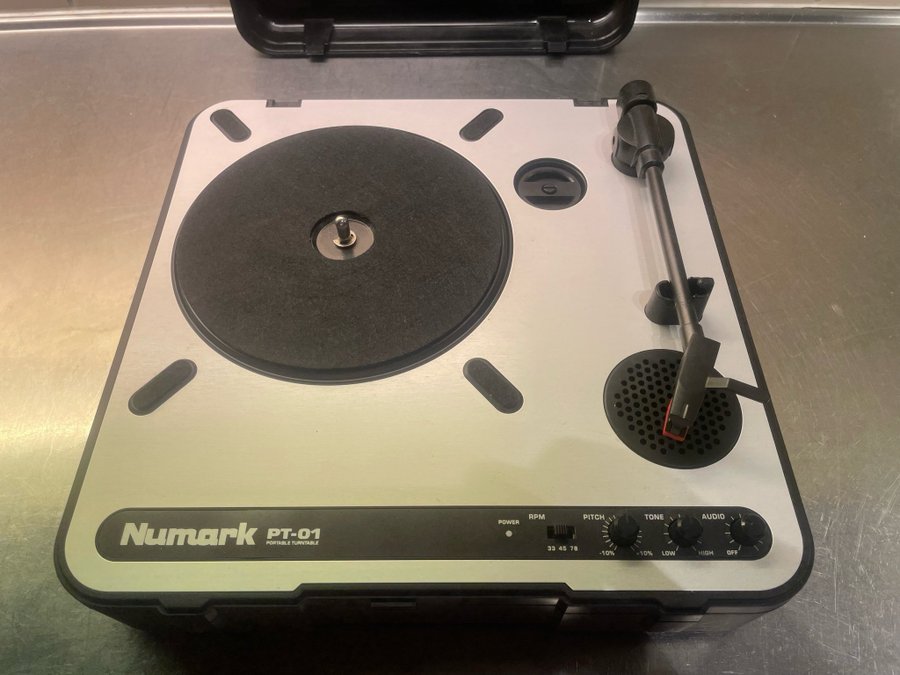 Numark portabel vinylspelare