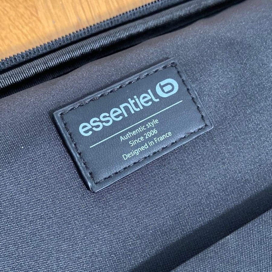 Essentiel Datorväska Designed in France Laptop Bag