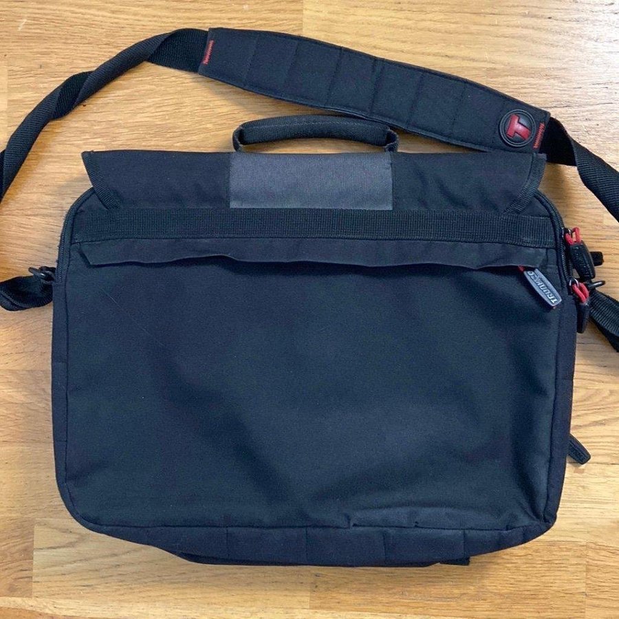 Trunk  Co av Samsonite Datorväska Svart Laptop Bag Portfölj väska