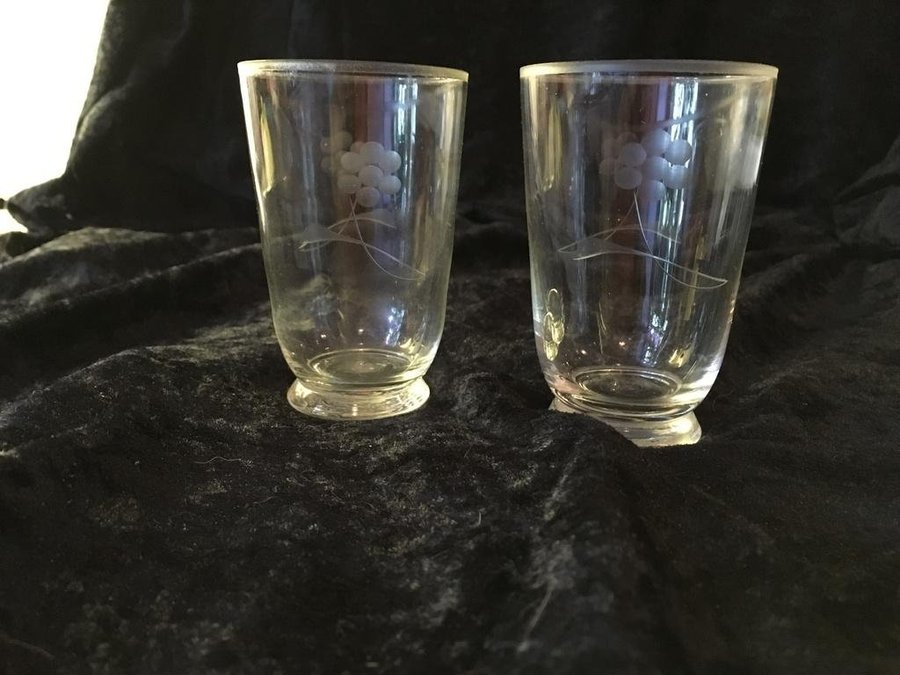 Gamla Graverade Glas/ Graverat Glas/ Spritglas