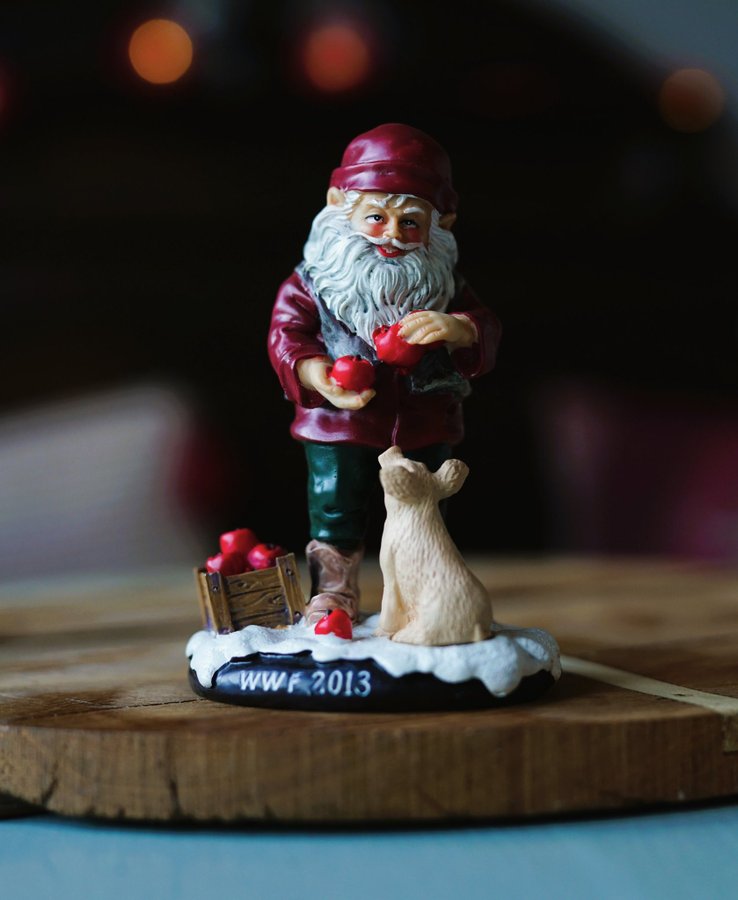 WWF Samlartomte med GRIS, 2013 Ann Rooslien. Årstomte, Tomte, Jul, Julpynt