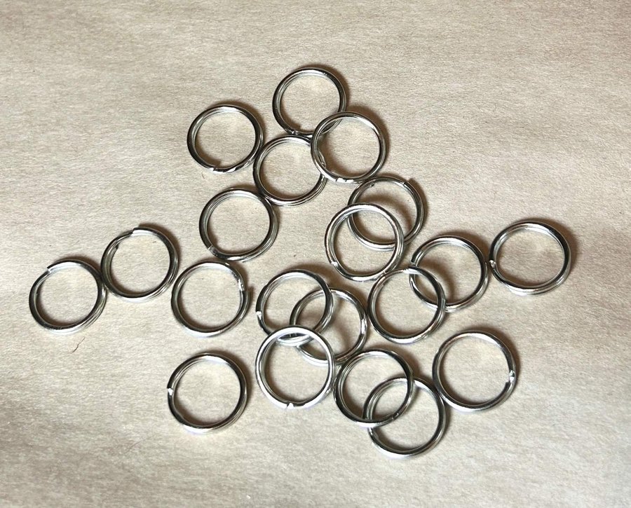 20 st nya små nyckelringar metall silver 12 mm pyssel DIY hantverk