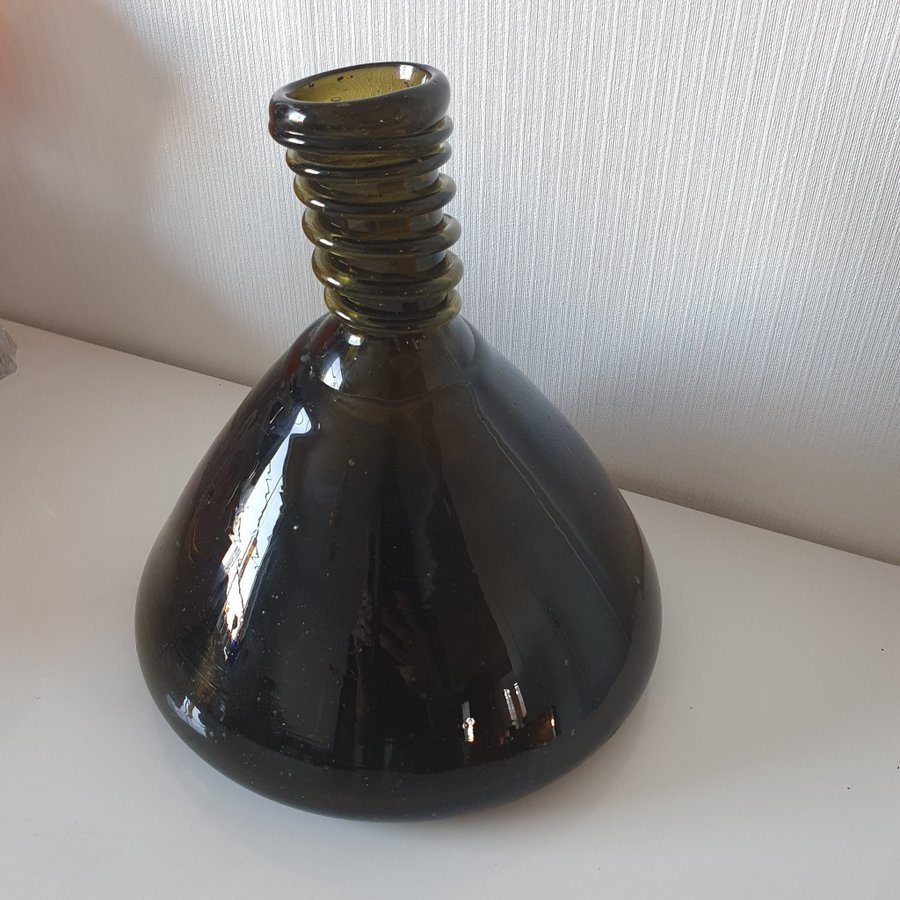 Karaff / flaska /decanter / bottle / butelka / Velt 90  Polen / Maria Veltuzen