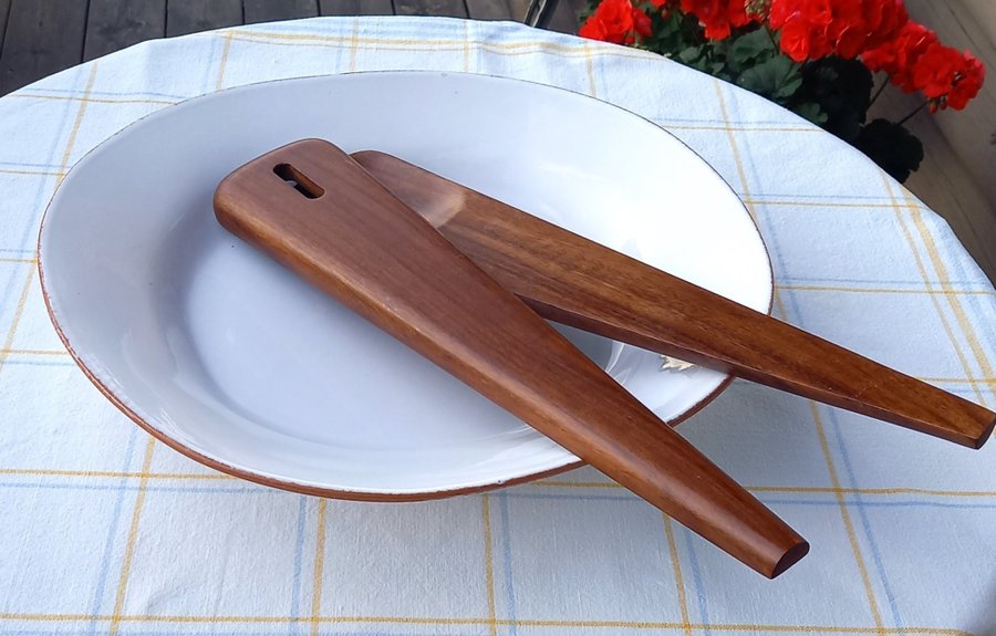 Danska salladsbestick i teak (?) ca. 1960-tal XXL 37 cm långa