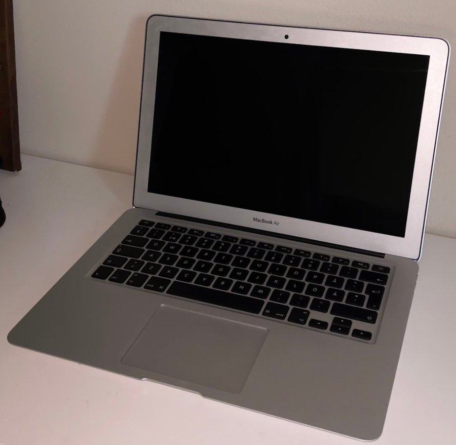 MacBook Air 13.3 tum