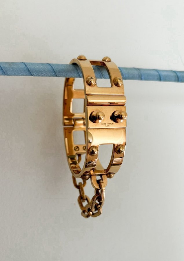 Louis Vuitton Cuff Bracelet / Armband