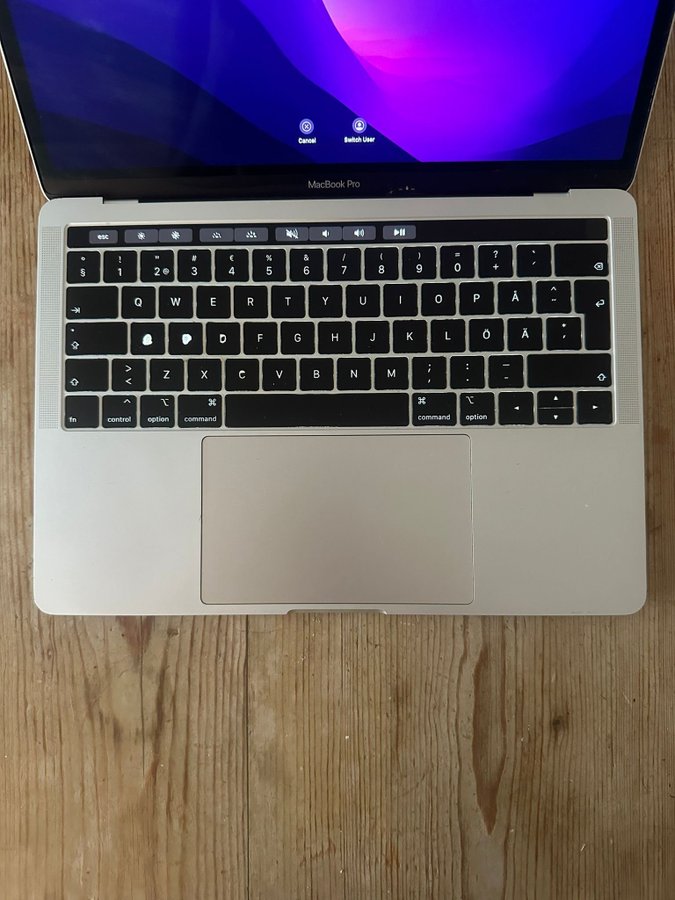 MacBook Pro (13-inch 2018 Four Thunderbolt 3 Ports)