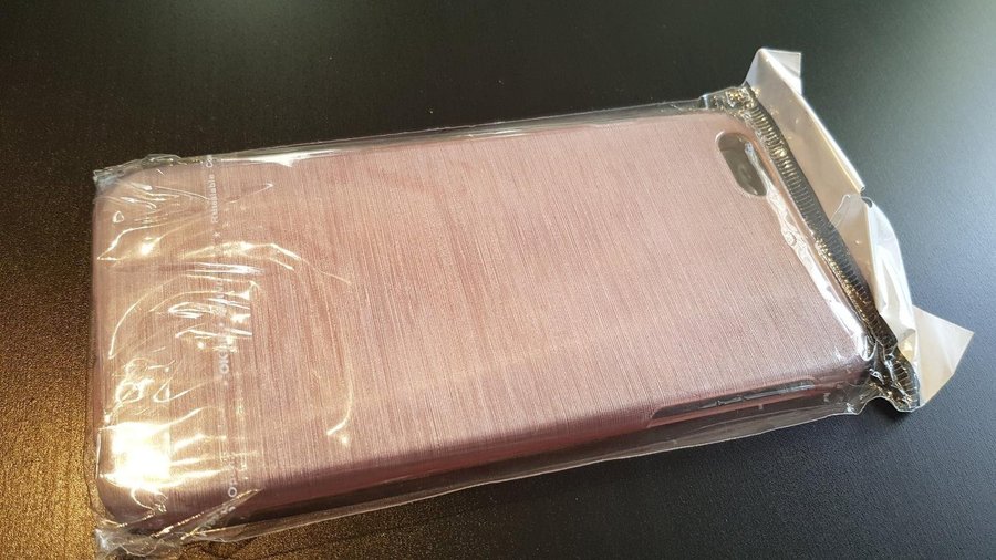 Skal Iphone 6 PLUS - Plastskal som borstat stål - Rosa - NYA i förpackning