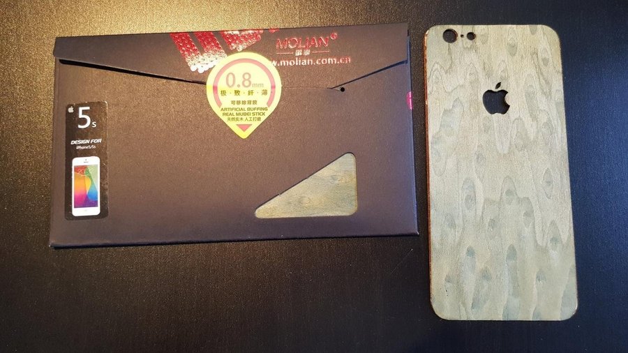 Baksida Iphone 5S - Äkta grönt trä klistras fast - NYA i förpackning