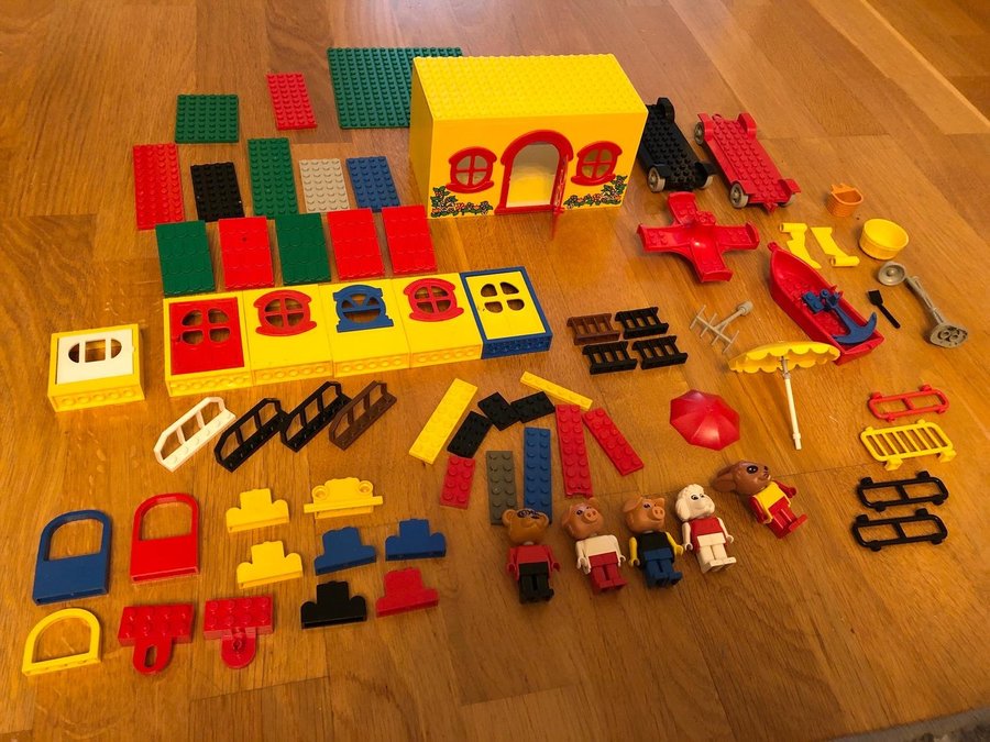 Lego Fabuland Diverse bitar Kaross Hus Fönster Dörrar