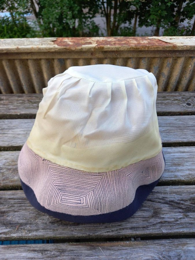 Vintage rosa beige randig hatt