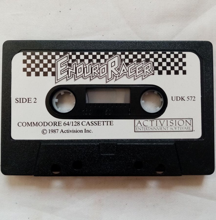 Enduro Racer (Activision) - Lös Tape - Kassett >TESTAD< - Commodore 64 Spel