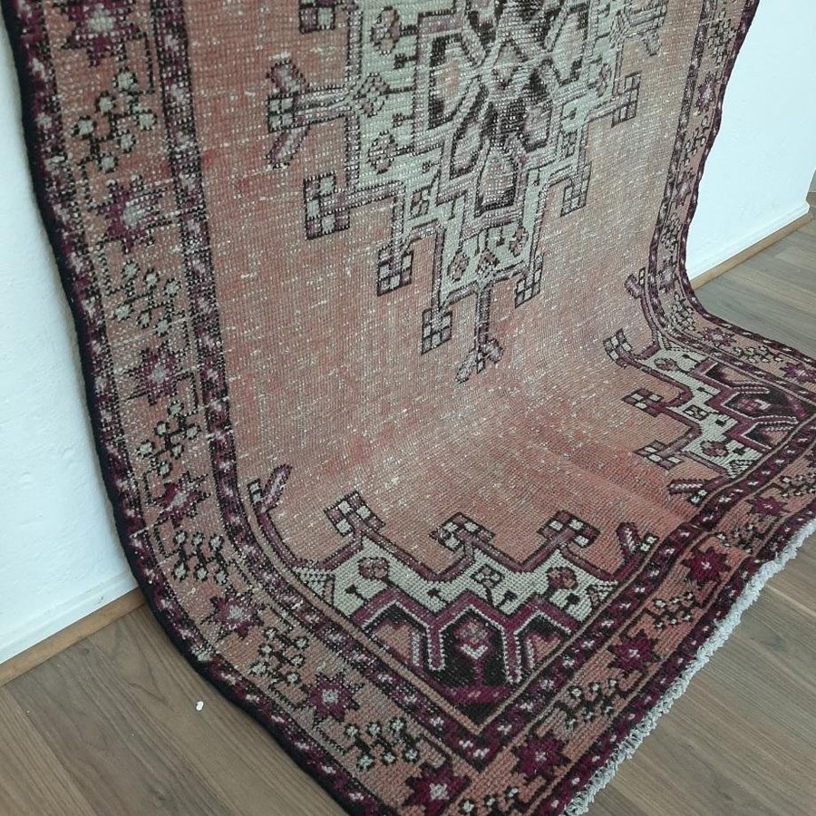 Äkta Vintage matta ca: 195x120 cm - 100% ull - Tvättad  klart - Handknuten