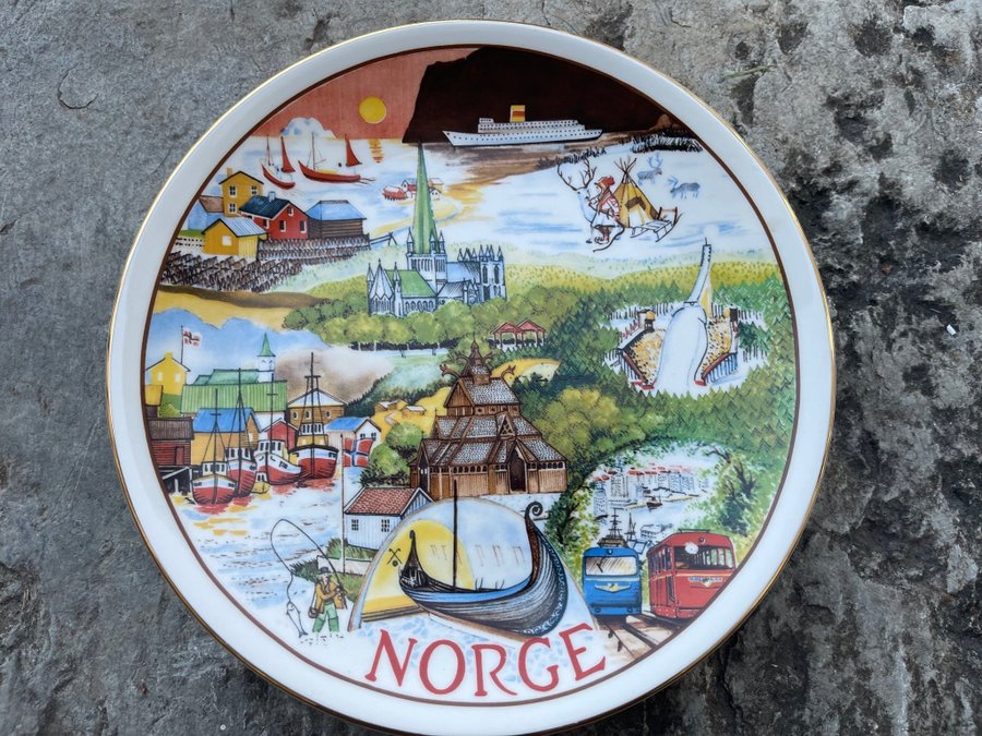 Figgjo Norway Norge samlartallrik väggtallrik guldkant souvenir D21cm