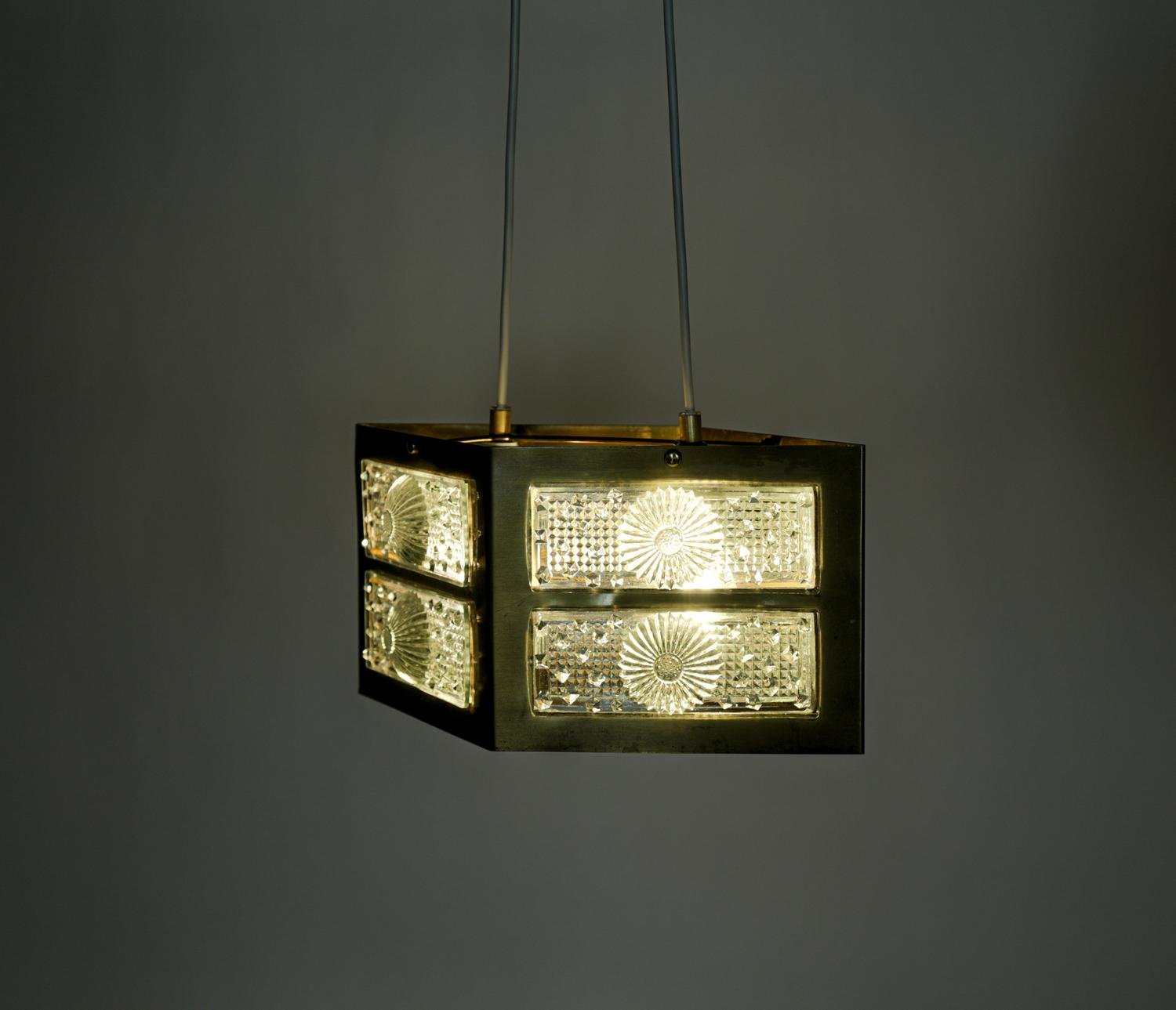 Midcentury modern taklampa glas och mässing Falkenbergs belysning