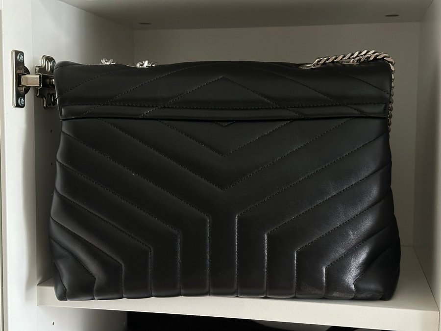 Saint Laurent LouLou Medium skinnväska