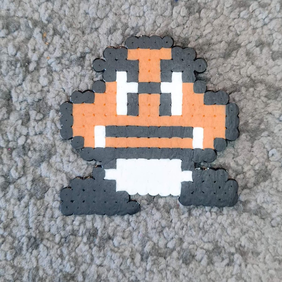 Super Mario magneter av pärlplatta