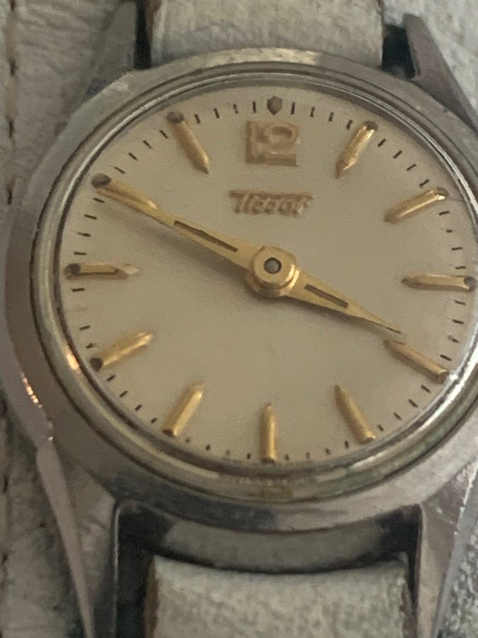 Tissot damur