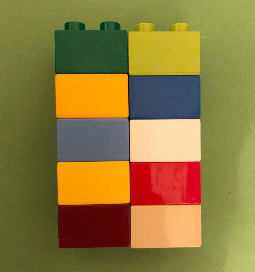 Lär ditt Barn färgerna med hjälp av Lego DUPLO 2 x 2 bitar i olika färger 10 st
