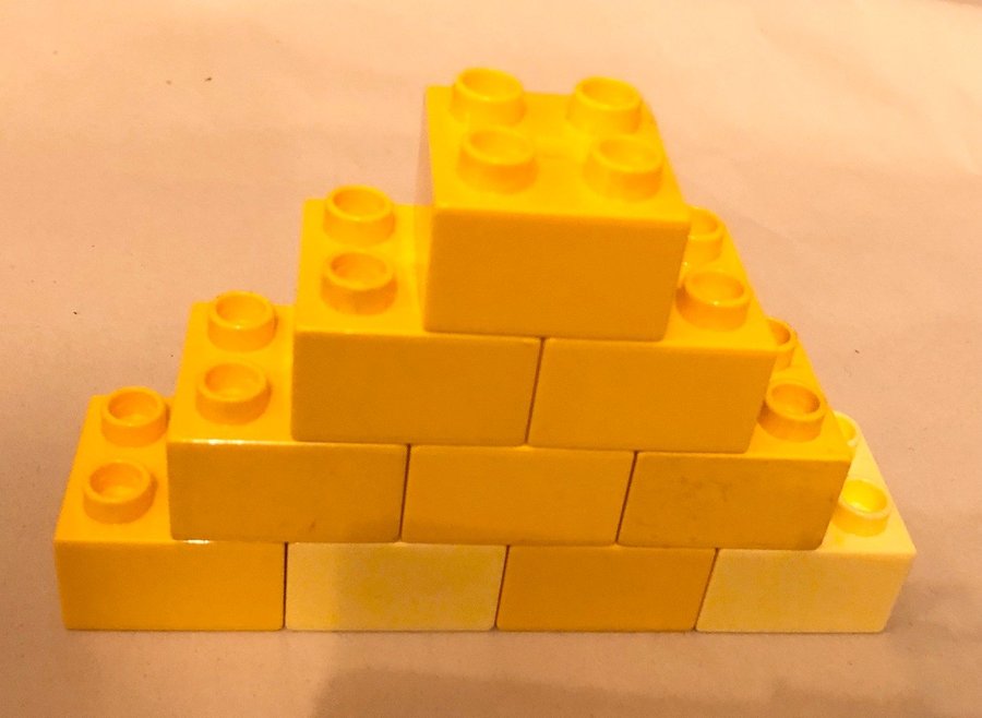 Lego DUPLO 2 x 2 Bitar i 2 Gula Nyanser 10 st