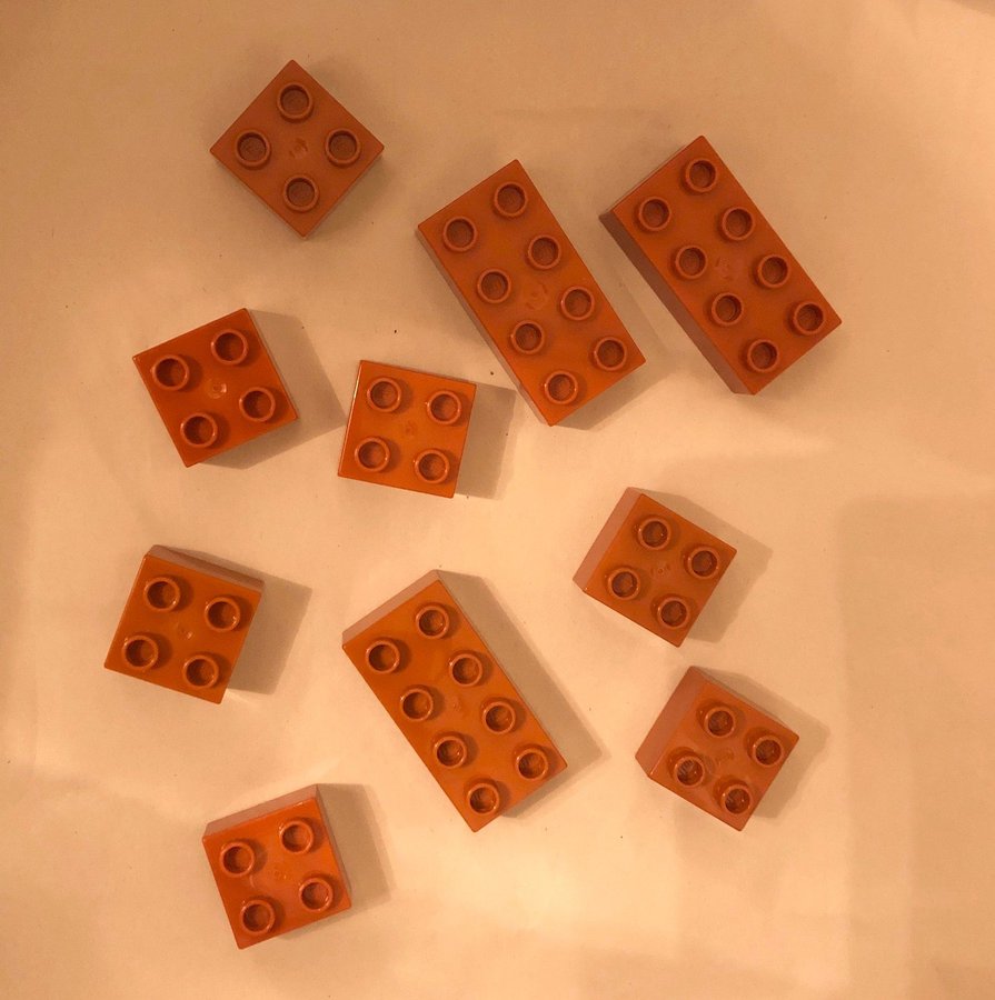 Lego DUPLO Bruna Bitar 7 st 2 x 2 knoppar / noppar och 3 st 2 x 4 knoppar