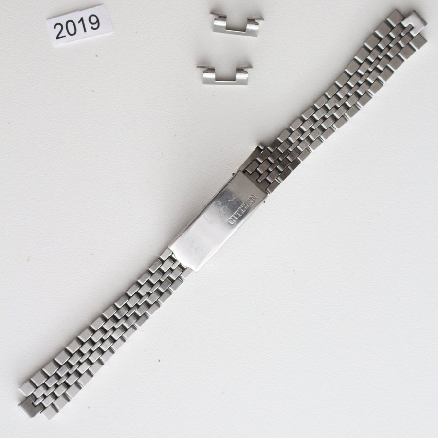 Beg silverfärgat klockarmband