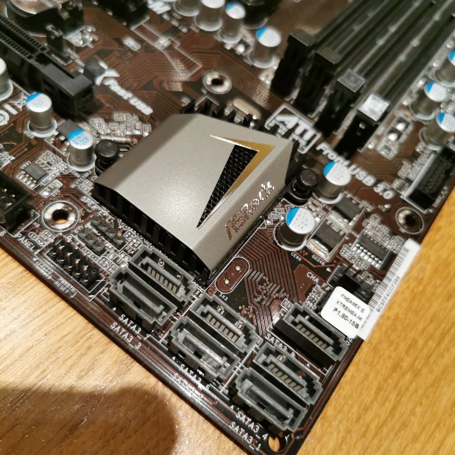 ASRock FM2A85X Extreme4-M