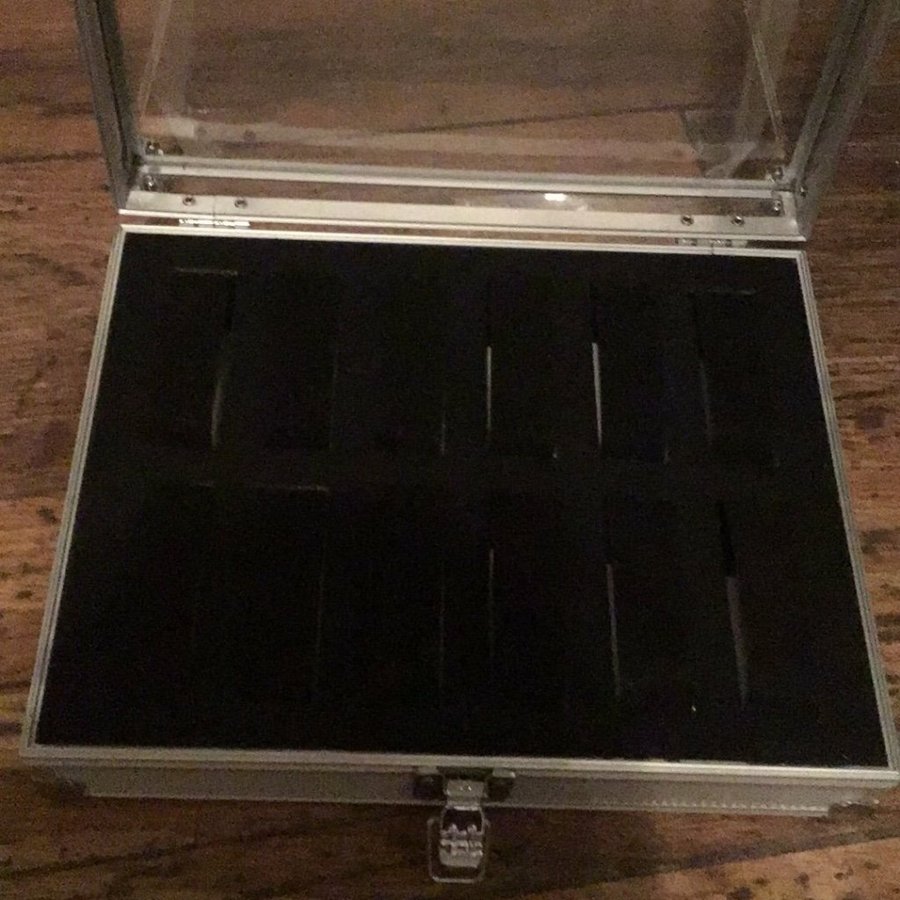 Klockfodral box aluminium 12 platser