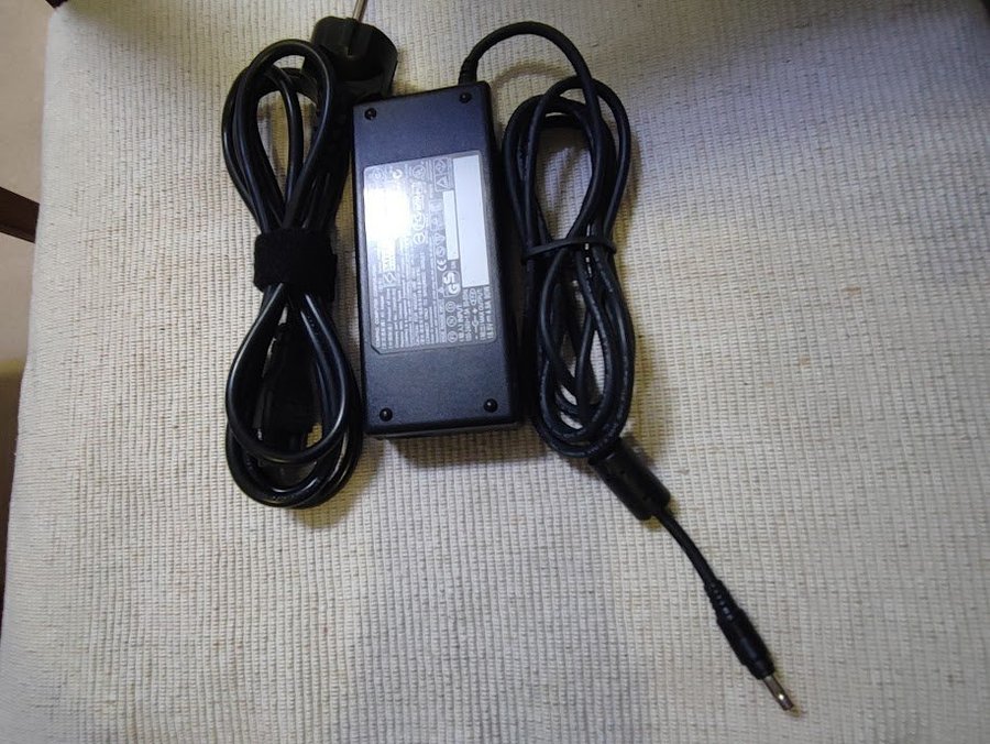 HP AC-adapter 185V 49A 90W original