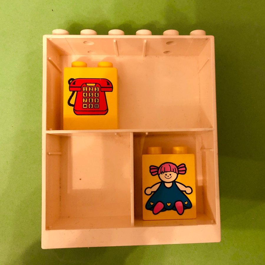 Äldre Lego DUPLO Hylla med 2 Motivbitar