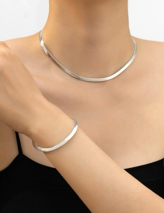 Stilrent klassiskt smyckeset Silverförgyllt halsband+armband