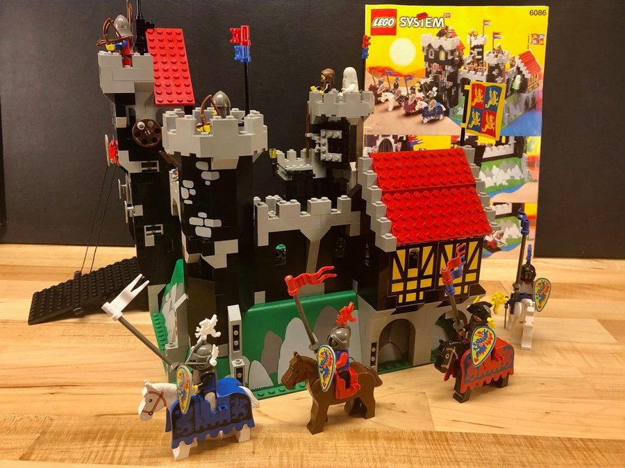 LEGO Castle 6086 BEG "Black Knight's Castle" - från 1992 i mycket fint skick!