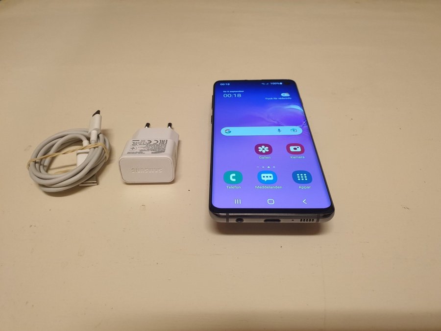 Samsung galaxy S10 8GB RAM 128GB Lagring Olåst Midnight Black