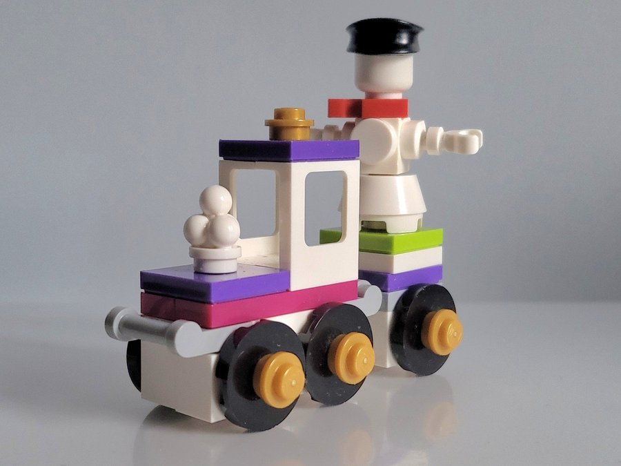 Lego Jultåg och Lokförare Snögubbe Jul Christmas Dekoration tåg