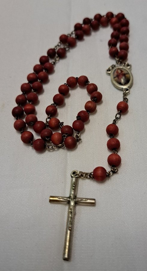 Rosary Religiöst radband religiös radband som doftar av rosor med Jesus Kristus