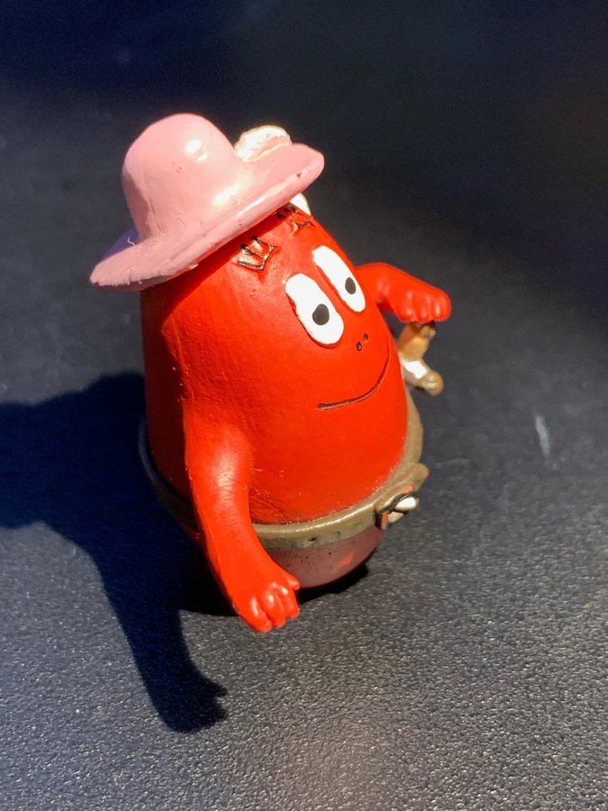 1 st BARBAPAPA Figur - Barbastark på maskerad