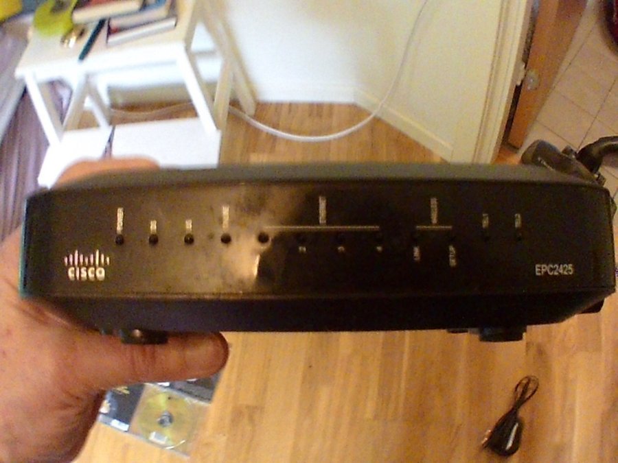 ROUTER COM HEM MED SLADD