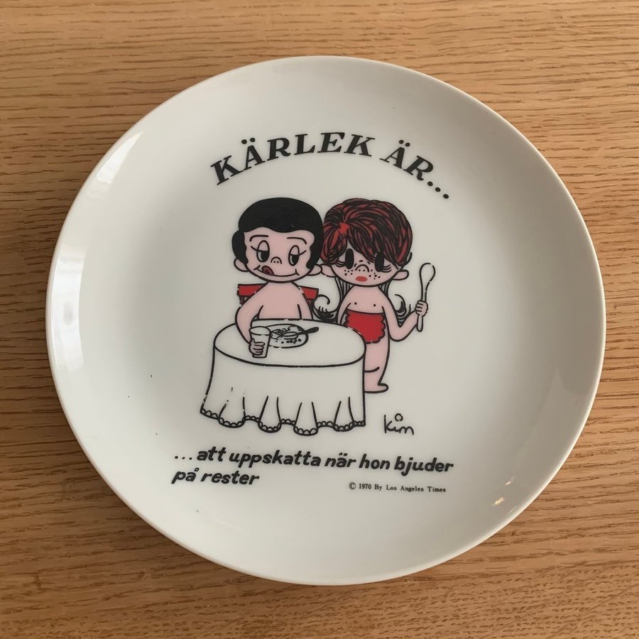 Vintage Assiett Tallrik d:18 cm ”Kärlek är …”