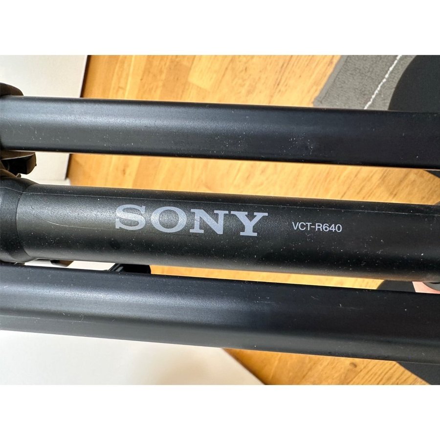 Stativ Sony Camera Tripod Modell VCT-R640 Foto Kamera