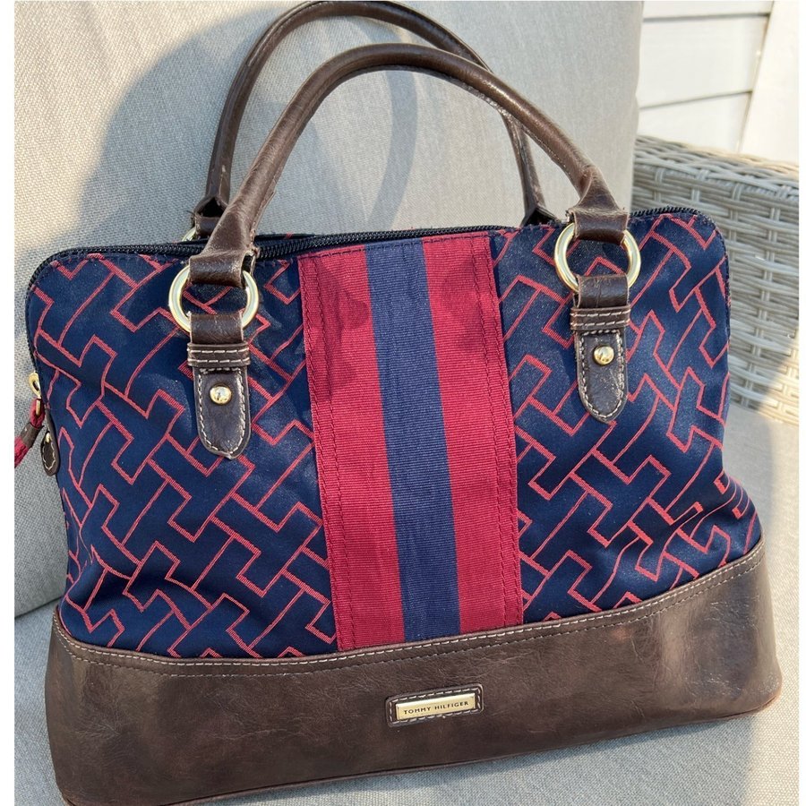 Tommy Hilfiger handväska